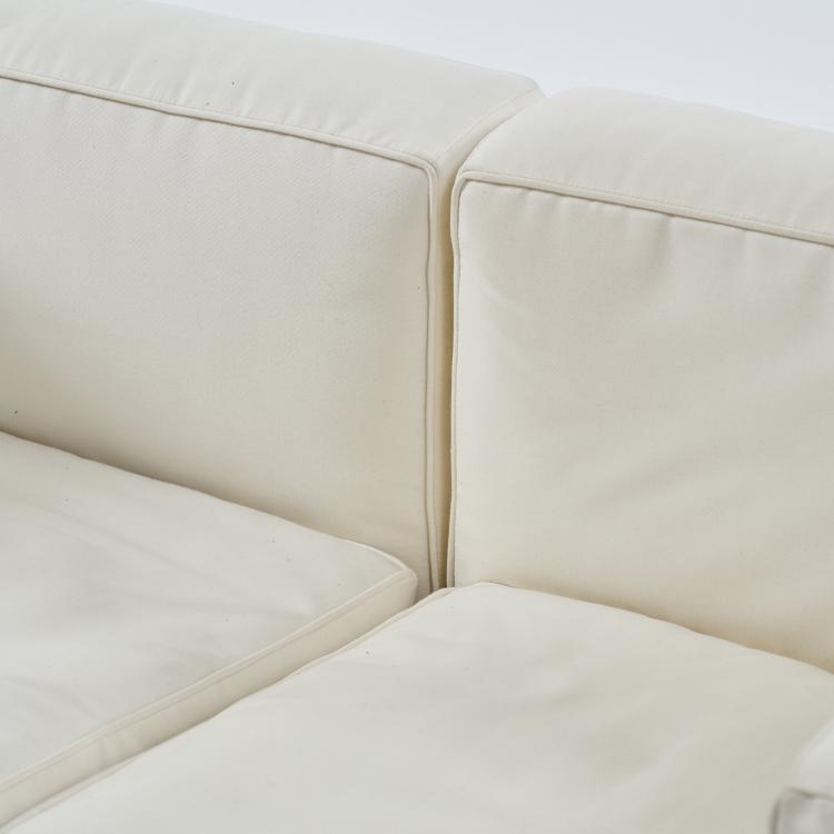 Bild 6 zu Objekt, Zweisitzersofa 'LC 2', 1928 (Entwurf), Pierre Jeanneret,Charlotte Perriand,Le Corbusier Charles-&Eacute;douard Jeanneret-Gris, Cassina, Mailand / Milan, 183A 143
