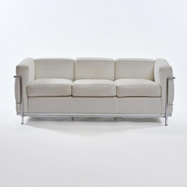 Bild 2 zu Objekt, Dreisitzersofa 'LC 2', 1928 (Entwurf), Pierre Jeanneret,Charlotte Perriand,Le Corbusier Charles-&Eacute;douard Jeanneret-Gris, Cassina, Mailand / Milan, 183A 141