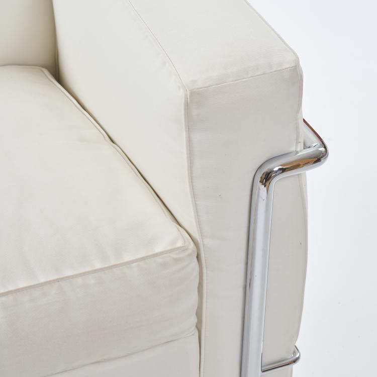 Bild 3 zu Objekt, Dreisitzersofa 'LC 2', 1928 (Entwurf), Pierre Jeanneret,Charlotte Perriand,Le Corbusier Charles-&Eacute;douard Jeanneret-Gris, Cassina, Mailand / Milan, 183A 141