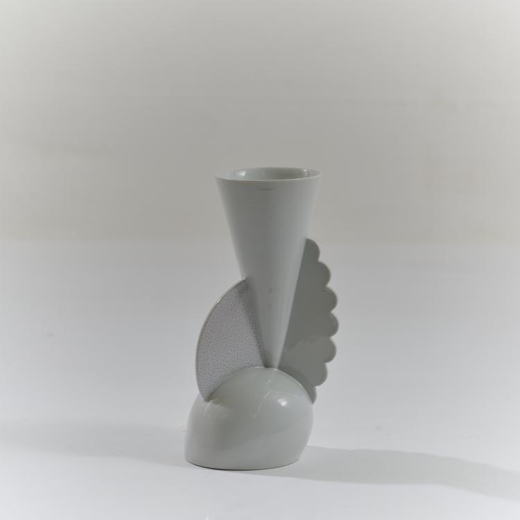 Hauptbild zu Objekt, Vase 'Ladoga', 1982 (Entwurf), Matteo Thun, Memphis, Mailand / Milan, 183A 88