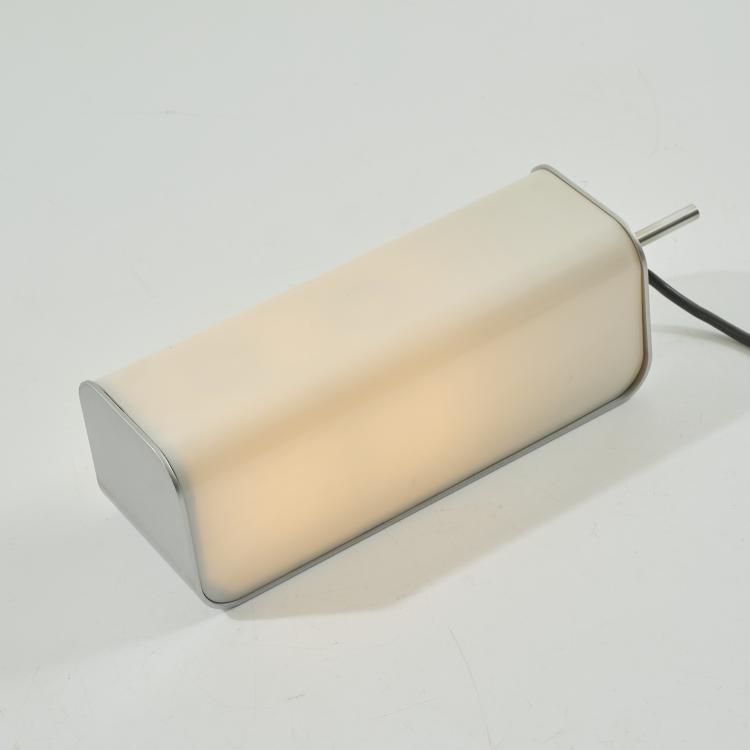 Bild 2 zu Objekt, Tisch- /Bodenleuchte 'Atum', um 1999 (Entwurf), Fr&eacute;d&eacute;ric Dedelley, ClassiCon, M&uuml;nchen / Munich, 183A 642