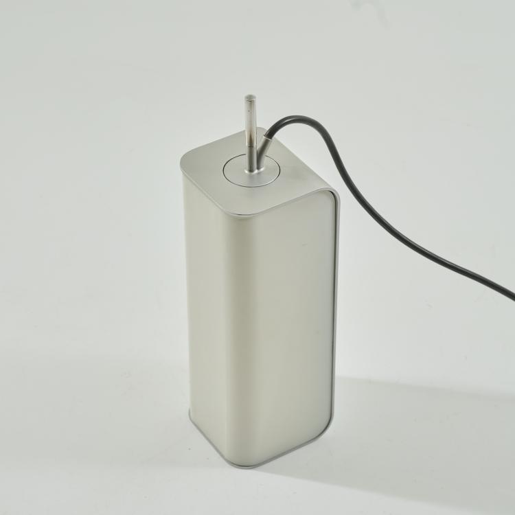 Bild 3 zu Objekt, Tisch- /Bodenleuchte 'Atum', um 1999 (Entwurf), Fr&eacute;d&eacute;ric Dedelley, ClassiCon, M&uuml;nchen / Munich, 183A 642