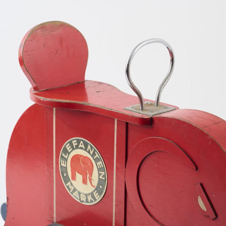 Bild 2 zu Objekt, Kinderschaukel aus einem Schuh-Gesch&auml;ft, 1970er Jahre (Entwurf), Deutschland / Germany, 183A 506