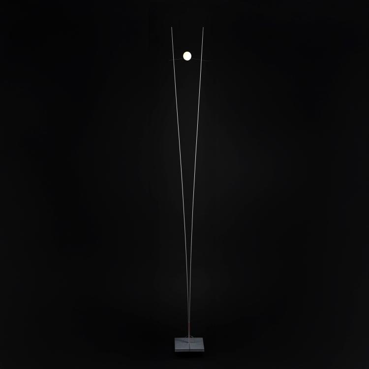 Hauptbild zu Objekt, Stehleuchte 'Ilios', 1983 (Entwurf), Ingo Maurer,Franz Ringelhan, Design M, Maurer, Ingo, M&uuml;nchen, 183A 211