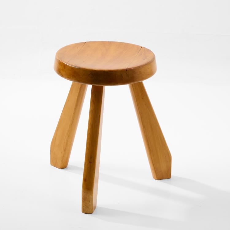Bild 1 zu Objekt, Hocker 'Meribel', 1962 (Entwurf), Charlotte Perriand, Blanchon, Georges; Sentou, Paris; Steph Simon, 183A 360