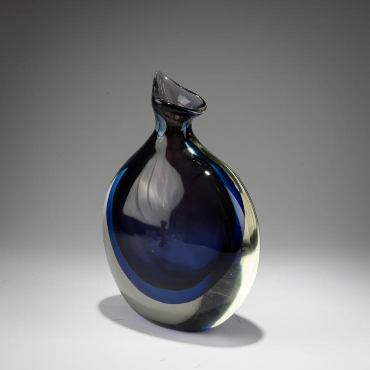 Bild 1 zu Objekt, 'Sommerso grigio blu' vase, c. 1960, Flavio Poli, Seguso Vetri d'Arte, Murano, 183B 766