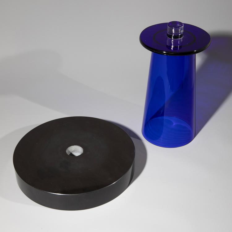 Bild 6 zu Objekt, Dreiteiliges Vasenobjekt, 1994 (Entwurf), Ettore Sottsass, Venini, Murano; Gallery Mourmans, Knokke, 183A 52
