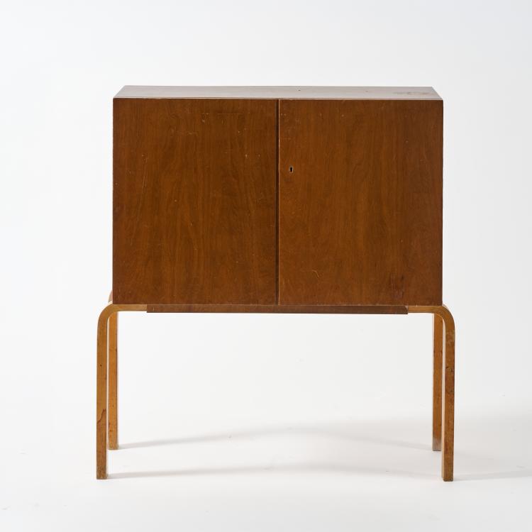 Bild 1 zu Objekt, Kommode '250', 1950er Jahre (Entwurf), Alvar Aalto, Huonekalu-ja Rakennusty&ouml;tehdas Oy, Turku (zugeschrieben) / (attributed), 183A 234