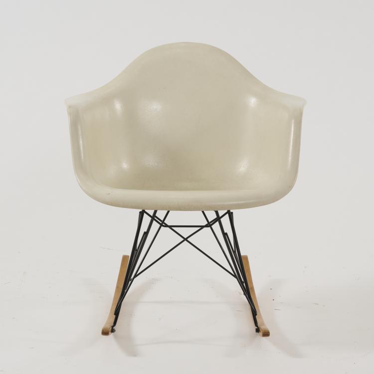 Bild 2 zu Objekt, Schaukelstuhl 'RAR', 1950-53 (Entwurf), Charles Eames,Ray Eames, Miller, Hermann, New Zeeland, 183A 227