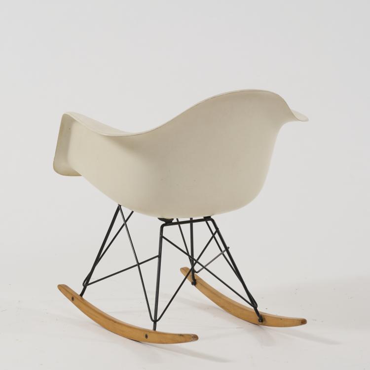 Bild 3 zu Objekt, Schaukelstuhl 'RAR', 1950-53 (Entwurf), Charles Eames,Ray Eames, Miller, Hermann, New Zeeland, 183A 227