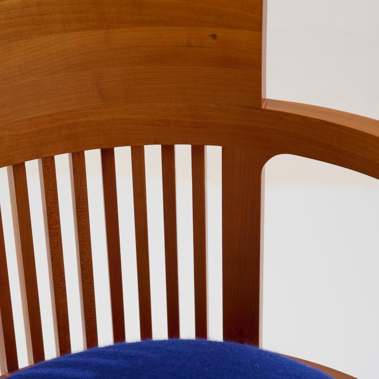 Bild 4 zu Objekt, Armlehnstuhl 'Barrel Chair', 1904/1905 (Entwurf), Frank Lloyd Wright, Cassina, Mailand / Milan, 183A 129