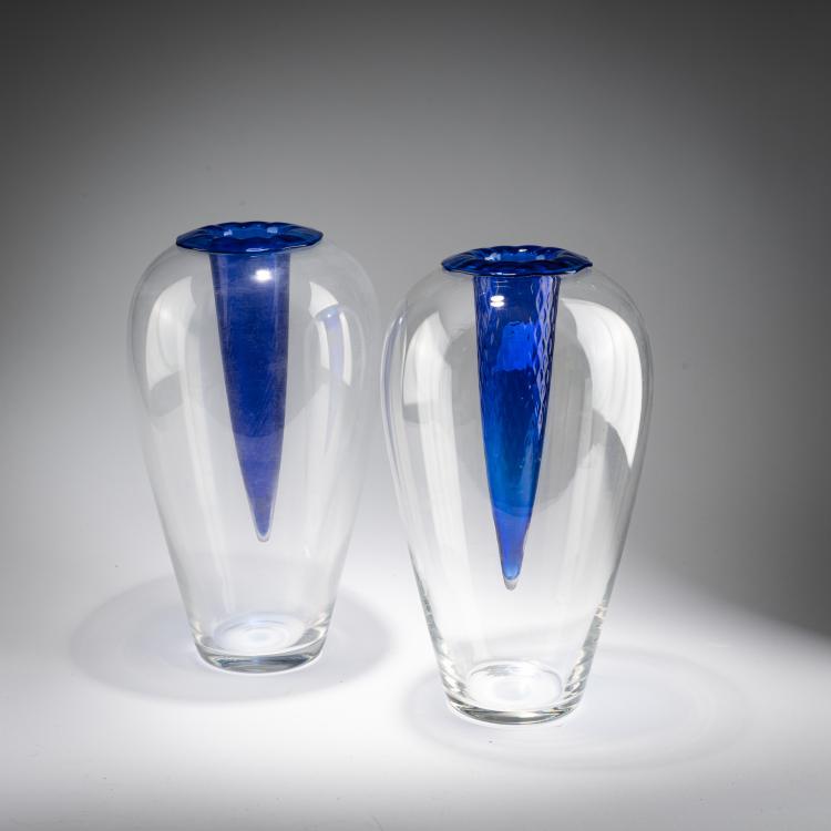 Bild 1 zu Objekt, Zwei zweiteilige Vasen 'Gabriel' aus der Serie 'Follies', 1991 (Entwurf), Philippe Starck, Driade, Corsico, 183A 33