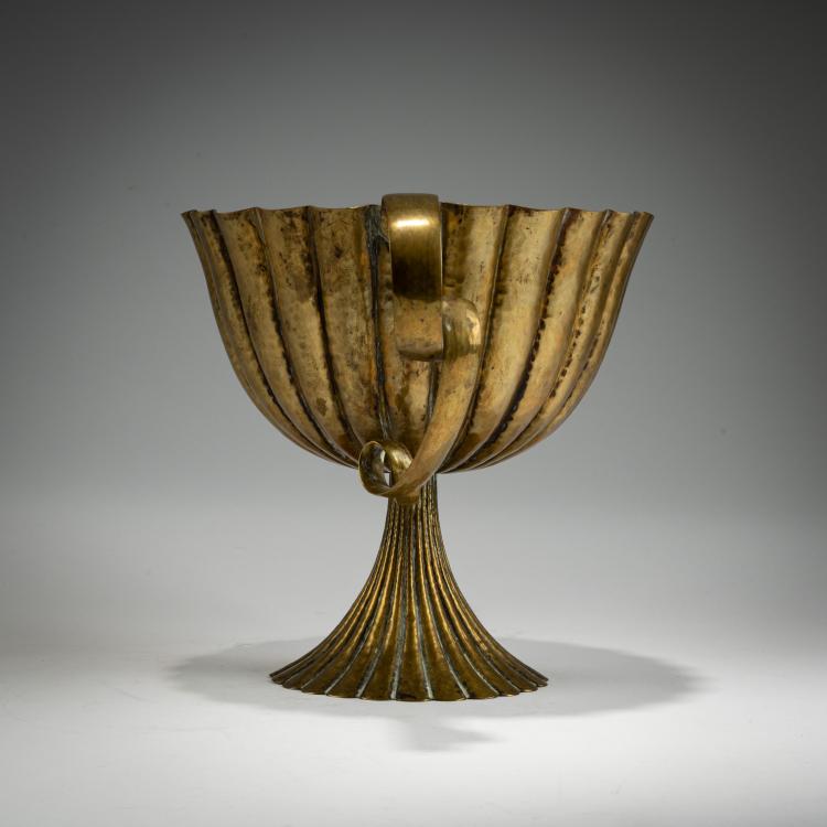 Bild 2 zu Objekt, Centerpiece 'Aufsatz mit Henkeln', 1924/25, Josef Hoffmann, Wiener Werkst&auml;tte, 