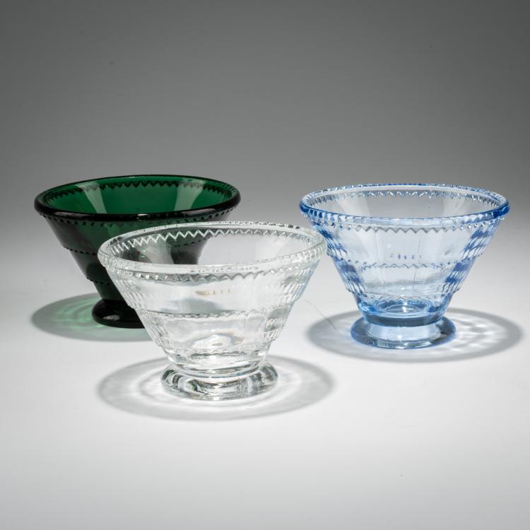 Hauptbild zu Objekt, Drei Eisschalen 'Press', 1940er/1950er Jahre (Entwurf), Lisa Johansson-Pape, Karhula-Iittala, Kalvola, 183A 39