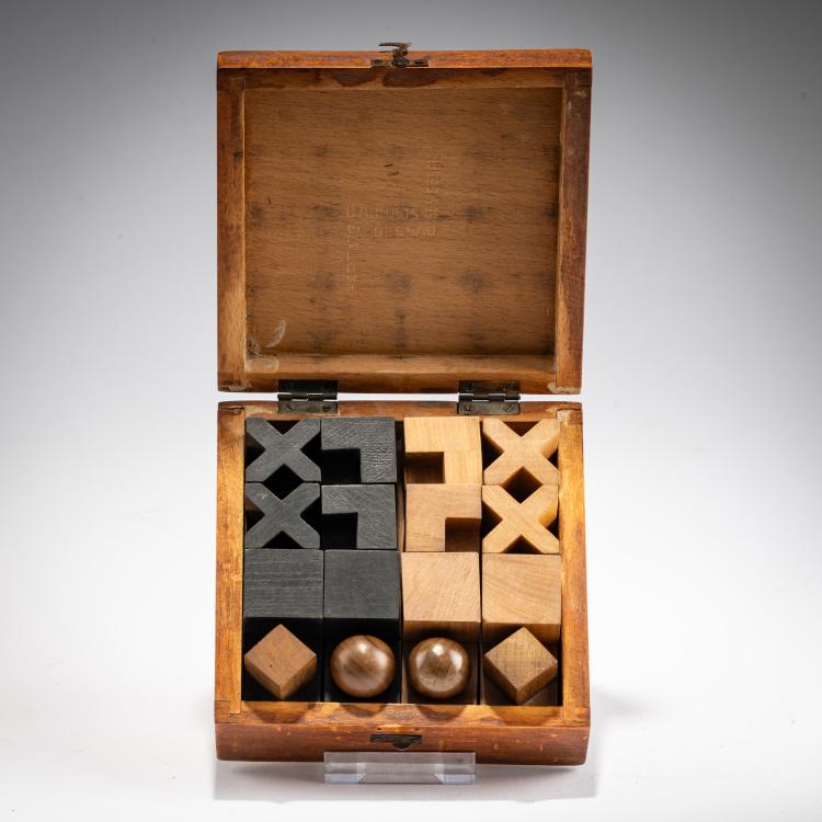 Bild 1 zu Objekt, Bauhaus chess set 'XVI', 1924, Josef Hartwig, Bauhaus Weimar, 