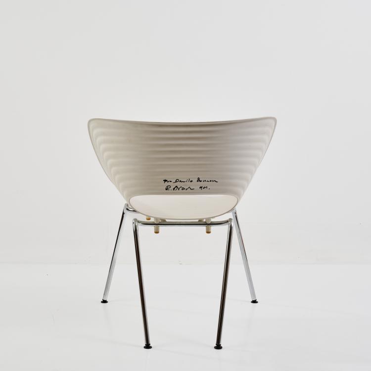 Bild 3 zu Objekt, Stuhl 'Tom Vac', 1997 (Entwurf), Ron Arad, Vitra Design, Birsfelden, 183A 631