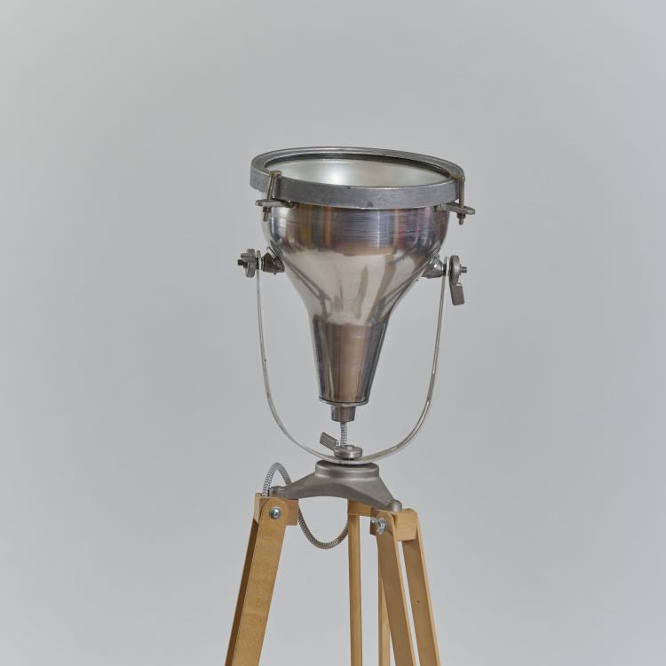Bild 4 zu Objekt, Stehleuchte, 1990 (Entwurf), Florian Borkenhagen, Tecta, Lauenf&ouml;rde, 183A 603