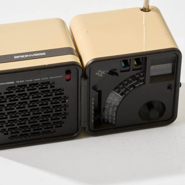 Bild 3 zu Objekt, Klappradio 'TS 505a', 1977 (Entwurf), Richard Sapper,Marco Zanuso, Brionvega, Mailand / Milan, 183A 525