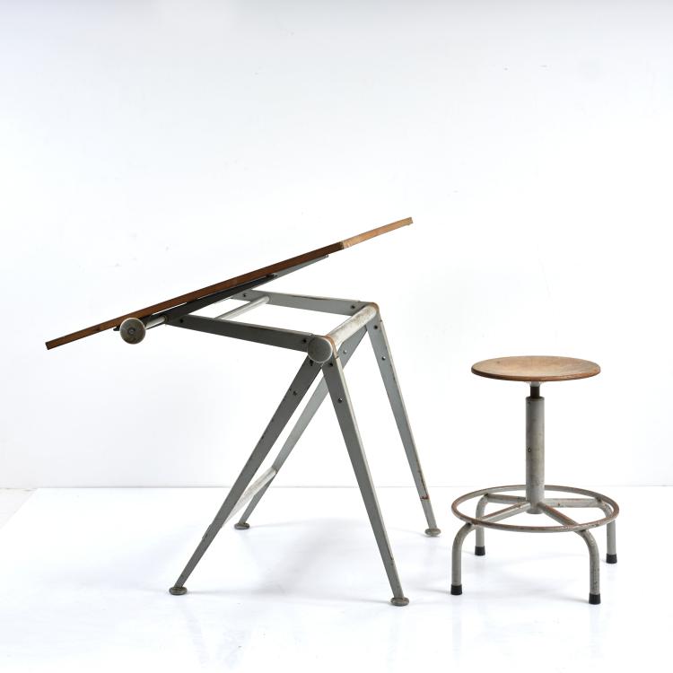Bild 11 zu Objekt, Zeichenpult / Arbeitstisch 'Reply' mit Hocker, 1954, Friso Kramer,Wim Rietveld, Ahrend Cirkel, Den Haag, 183A 246
