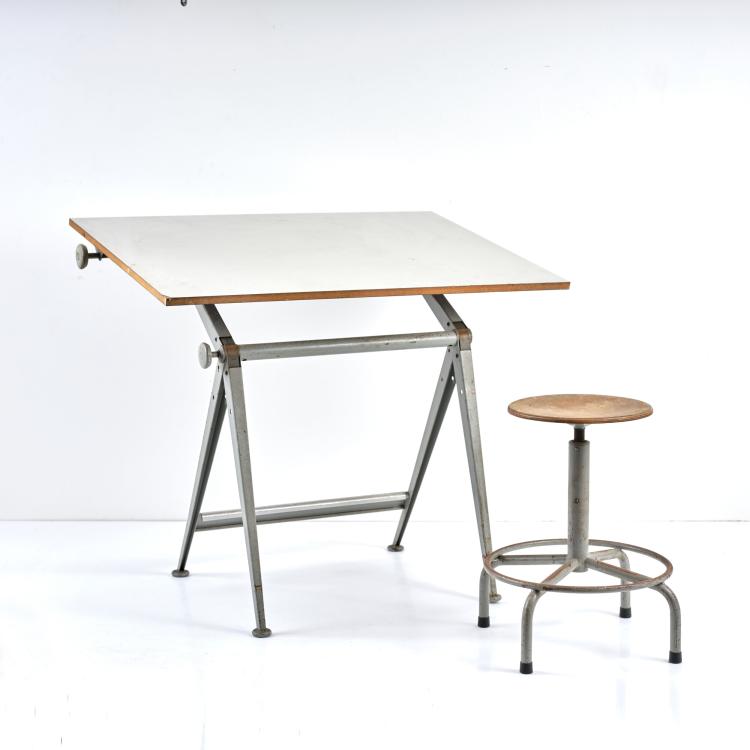 Bild 13 zu Objekt, Zeichenpult / Arbeitstisch 'Reply' mit Hocker, 1954, Friso Kramer,Wim Rietveld, Ahrend Cirkel, Den Haag, 183A 246