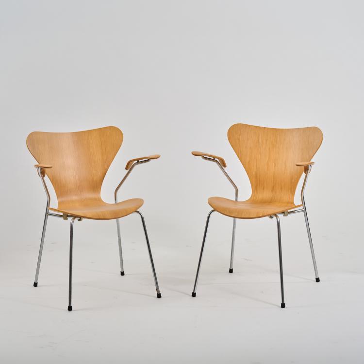 Bild 1 zu Objekt, Vier Armlehnst&uuml;hle '3207', 1955 (Entwurf), Arne Jacobsen, Fritz Hansen, Aller&oslash;d, 183A 272
