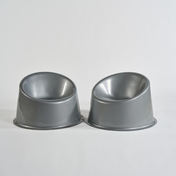 Bild 2 zu Objekt, Zwei Sitzhocker 'Panto Pop' 1970 (Entwurf), Verner Panton, Innovation Randers, D&auml;nemark, 183A 332