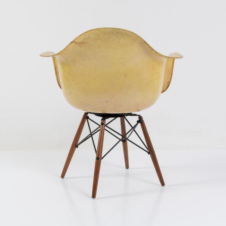 Bild 6 zu Objekt, Armlehnstuhl 'PAW' auf 'dowel-legged wood and wire base with swivel', 1950 (Entwurf), Charles Eames,Ray Eames, Herman Miller, Zeeland, 183A 222