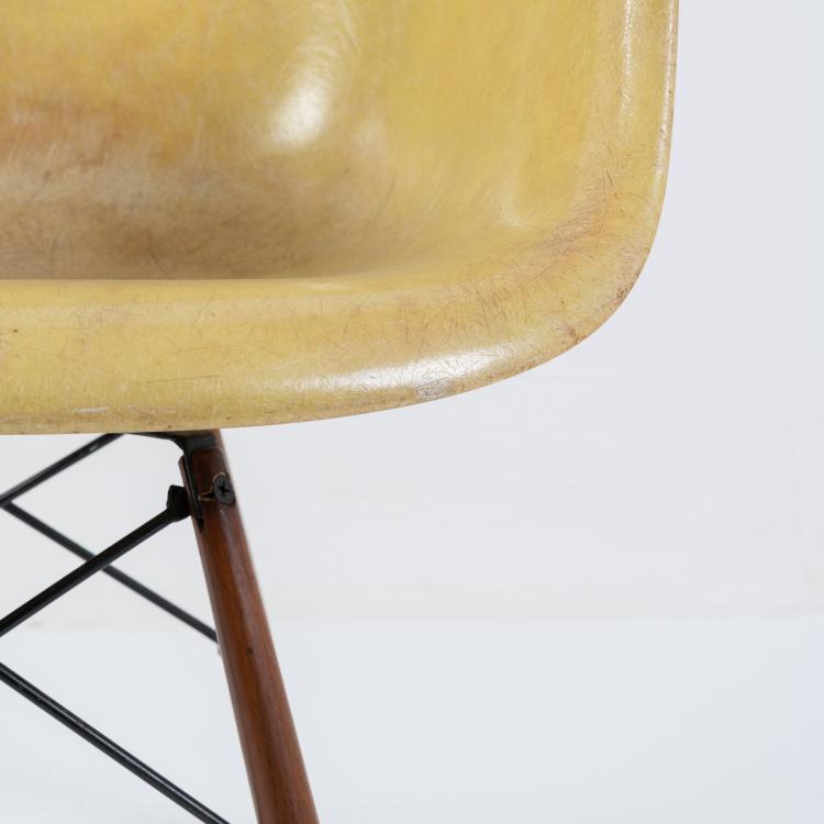 Bild 10 zu Objekt, Armlehnstuhl 'PAW' auf 'dowel-legged wood and wire base with swivel', 1950 (Entwurf), Charles Eames,Ray Eames, Herman Miller, Zeeland, 183A 222