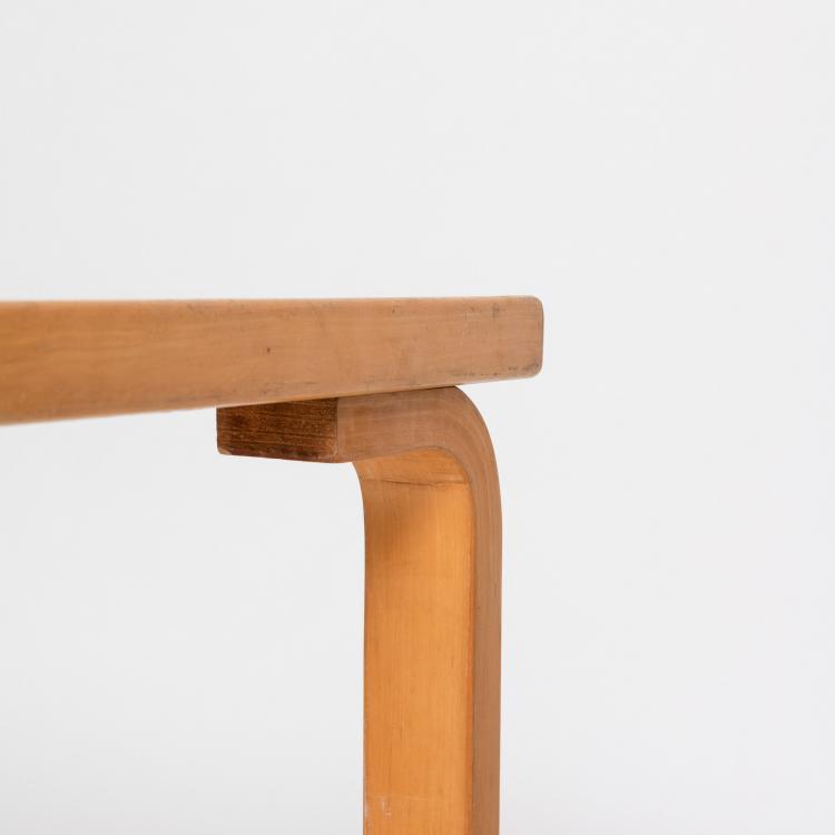 Bild 1 zu Objekt, Beistelltisch 'L leg', um 1940 (Entwurf), Alvar Aalto, Artek, Helsinki (zugeschrieben) / (attributed), 183A 184