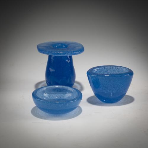 Kerzenleuchter und zwei Schalen 'Sommerso a bollicine', um 1935