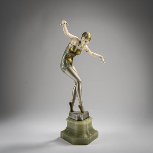 Ivory figurine 'Cabaret Girl', c. 1925