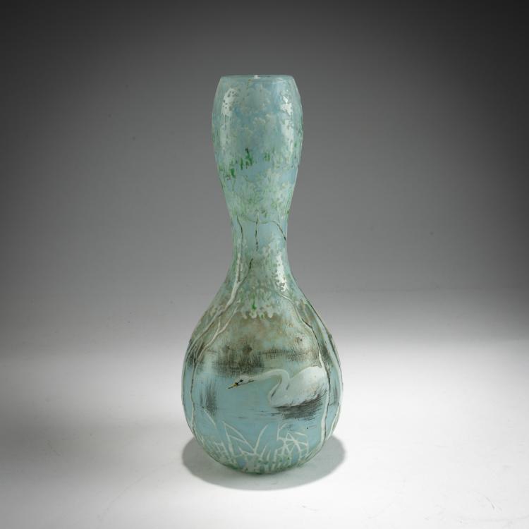 Bild 1 zu Objekt, Vase 'Paysage et Cygnes', c. 1892, Daum Fr&egrave;res, 