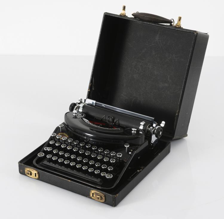 Bild 2 zu Objekt, Schreibmaschine 'Underwood Noiseless Portable', 1920/30er Jahre, Underwood, John T. , New York, 122C 8