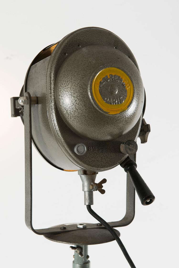 Bild 3 zu Objekt, Sechs Scheinwerfer und Zubeh&ouml;r, um 1950, Cremer, Paris, 122C 134