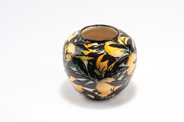 Bild 1 zu Objekt, Vase with lemons, 1921-23, Max Laeuger, Karlsruhe, Majolikamanufaktur, 123 699