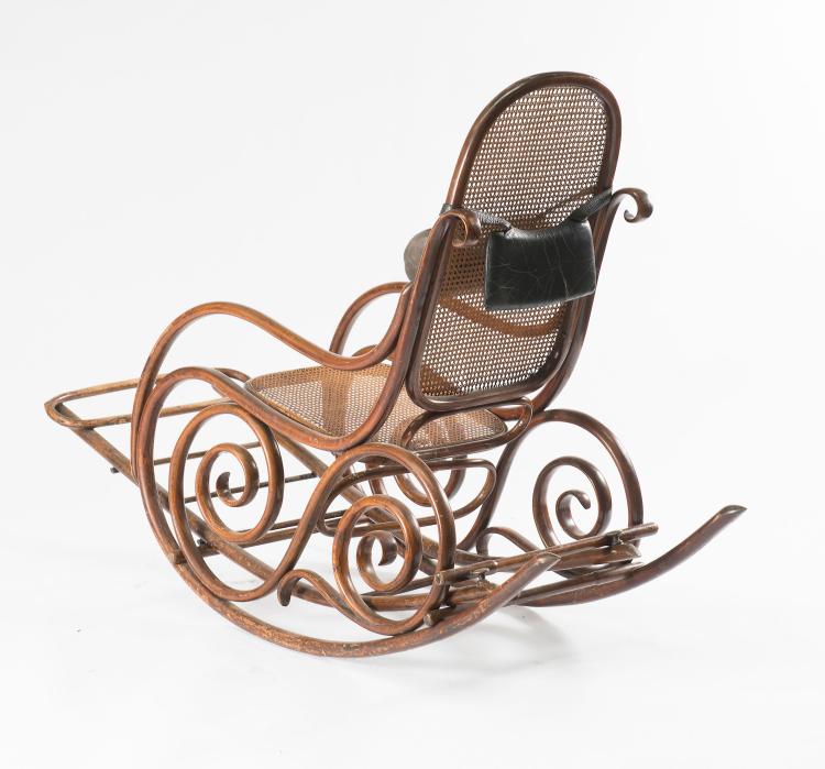 Bild 5 zu Objekt, Rocking chair with stowable footstool, c1890, Thonet, Wien, 122C 1