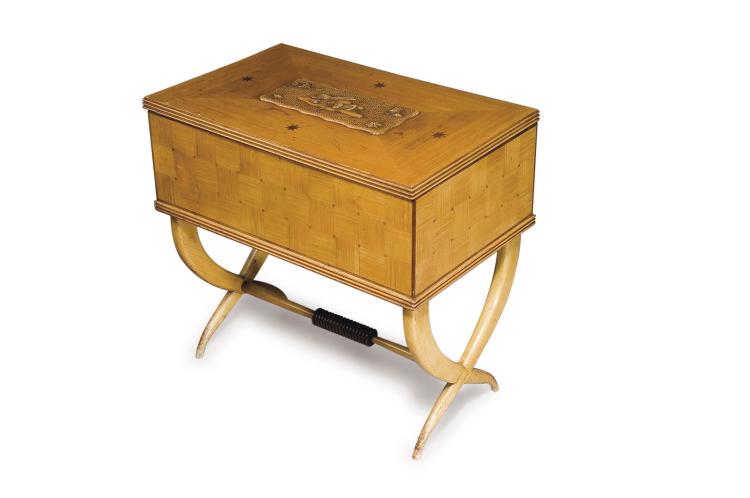 Hauptbild zu Objekt, Sewing cabinet, c1930, Italien, 122A 5