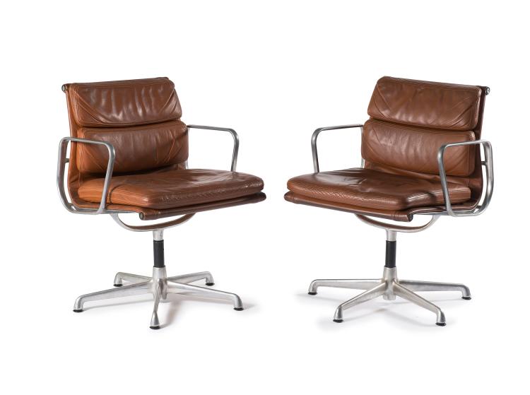 Bild 1 zu Objekt, Two 'Soft pad' armchairs, 1969, ICF, Cadsana; Miller, Herman, Zeeland, 122C 190