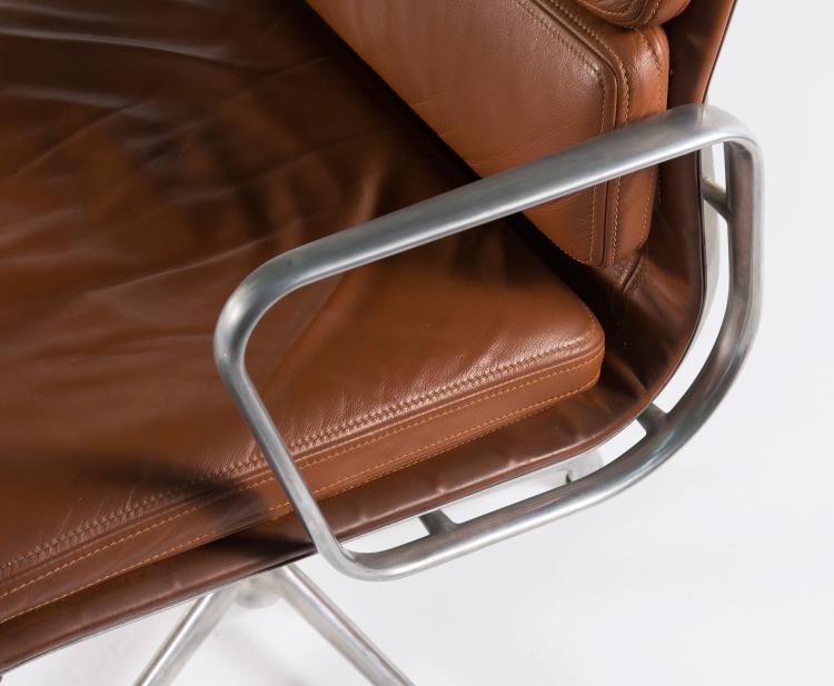 Bild 3 zu Objekt, Two 'Soft pad' armchairs, 1969, ICF, Cadsana; Miller, Herman, Zeeland, 122C 190