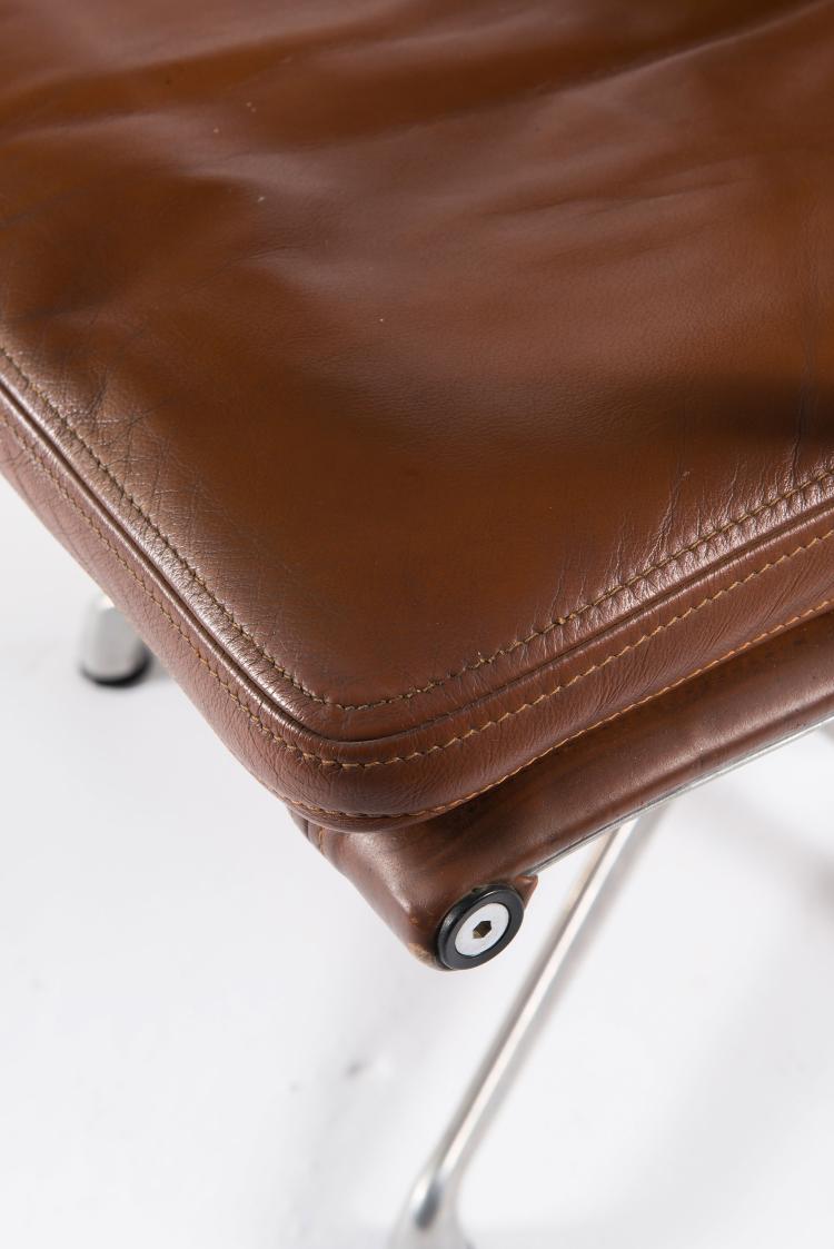 Bild 4 zu Objekt, Two 'Soft pad' armchairs, 1969, ICF, Cadsana; Miller, Herman, Zeeland, 122C 190