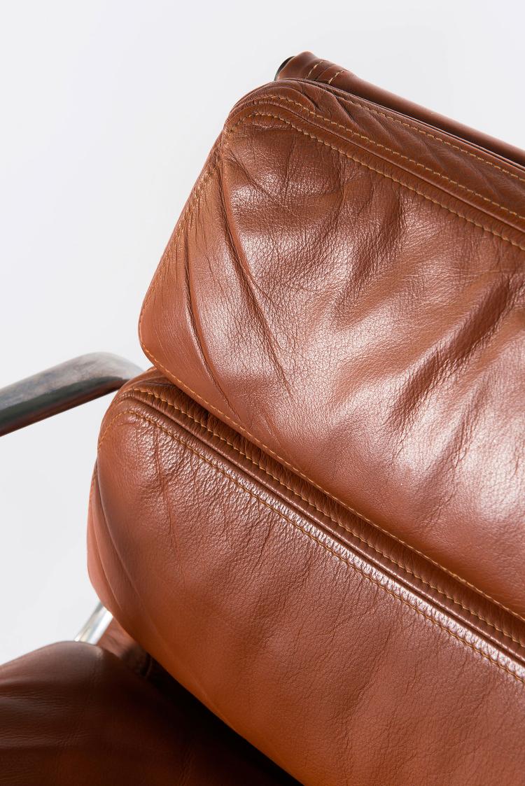 Bild 5 zu Objekt, Two 'Soft pad' armchairs, 1969, ICF, Cadsana; Miller, Herman, Zeeland, 122C 190