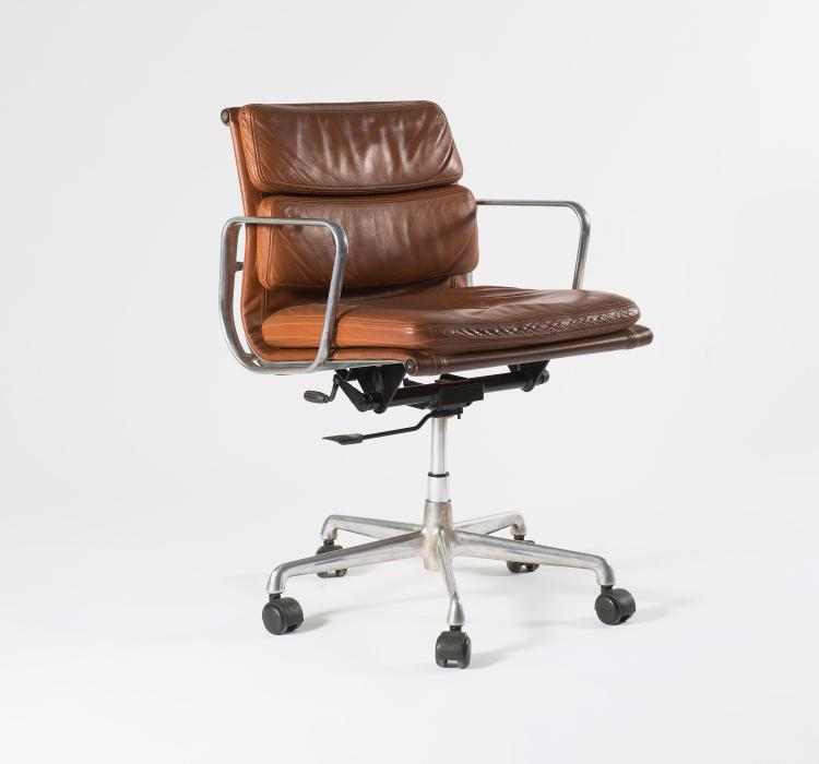 Bild 1 zu Objekt, Armlehnstuhl 'Soft pad', 1969, ICF, Cadsana; Miller, Herman, Zeeland, 122C 191