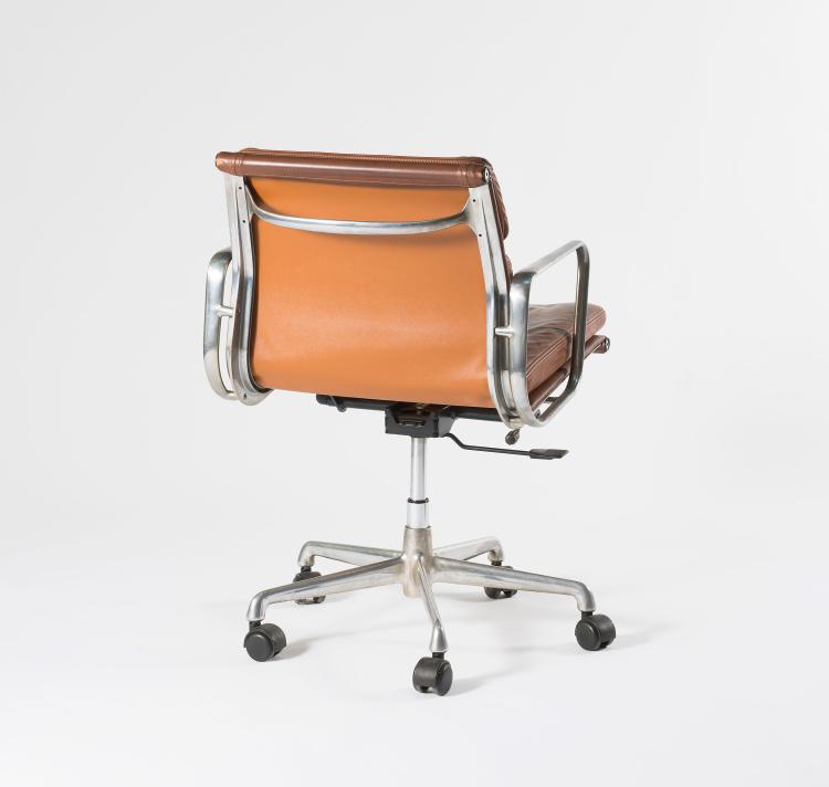 Bild 3 zu Objekt, Armlehnstuhl 'Soft pad', 1969, ICF, Cadsana; Miller, Herman, Zeeland, 122C 191