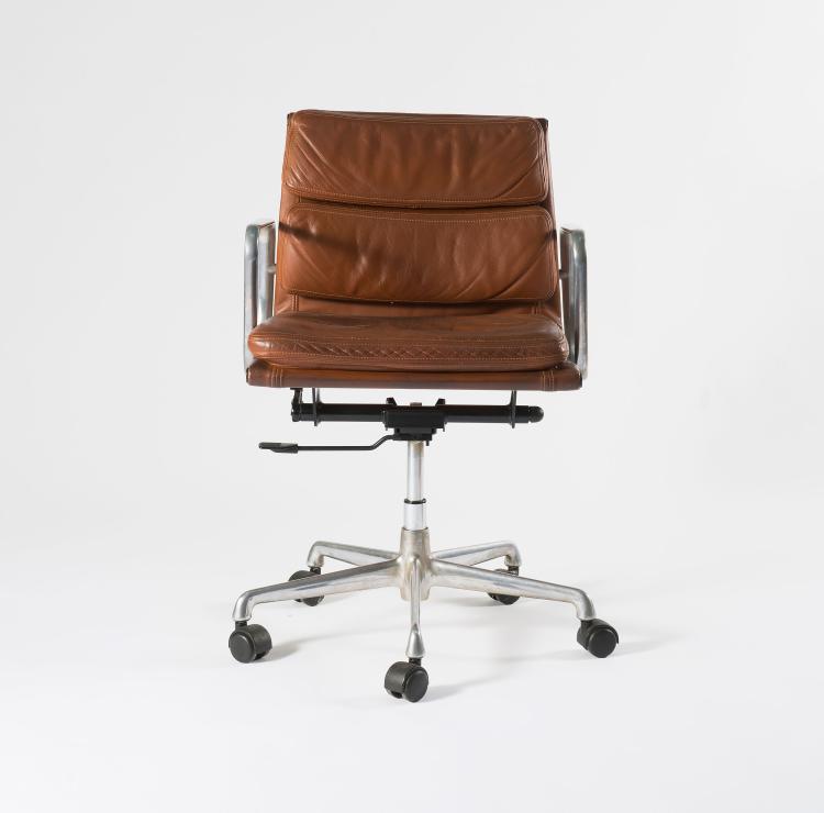 Bild 4 zu Objekt, Armlehnstuhl 'Soft pad', 1969, ICF, Cadsana; Miller, Herman, Zeeland, 122C 191