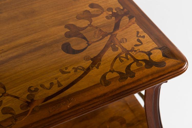 Bild 1 zu Objekt, 'Au gui l'an neuf' side table, c1905, Majorelle, Louis, Nancy, 123 850