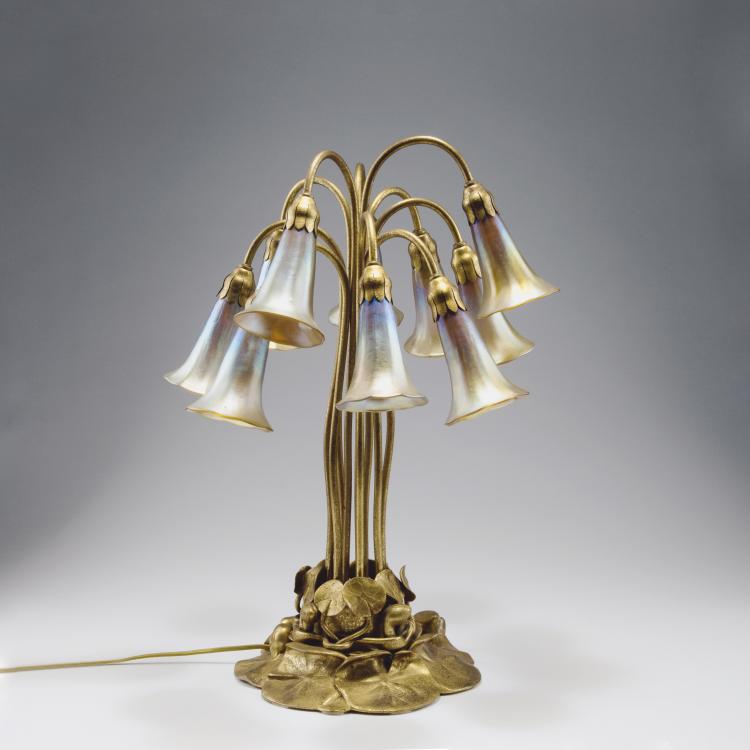 Hauptbild zu Objekt, Ten-light 'Lily Pond' table light, c1910, Tiffany Studios, New York, 123 536