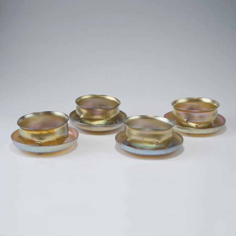 Hauptbild zu Objekt, Three bowls and four saucers, 1910-15, Tiffany, Louis C., New York, 123 534