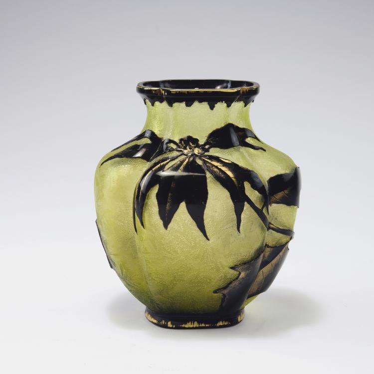Hauptbild zu Objekt, 'Houx' vase, c1900, Baccarat, Cristallerie de, 123 160