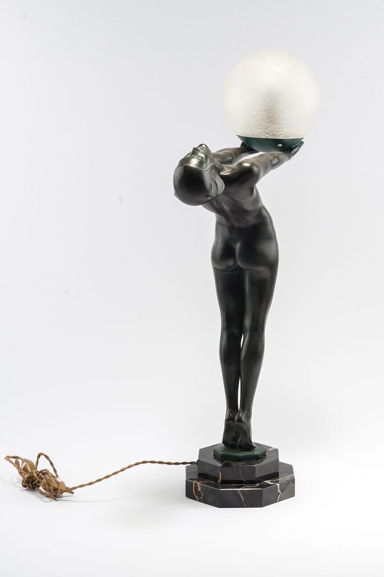 Bild 1 zu Objekt, 'Clart&eacute;' 'Femme &agrave; la boule de lumi&egrave;re' figurative light, 1928, Max Le Verrier, Le Verrier, Max, 123 569