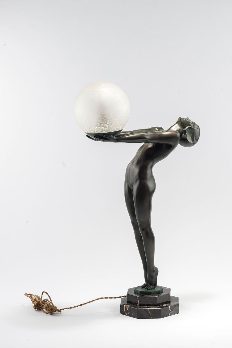 Bild 3 zu Objekt, 'Clart&eacute;' 'Femme &agrave; la boule de lumi&egrave;re' figurative light, 1928, Max Le Verrier, Le Verrier, Max, 123 569